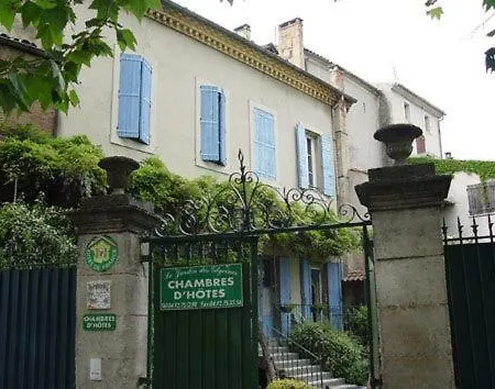 Le Jardin Des Glycines